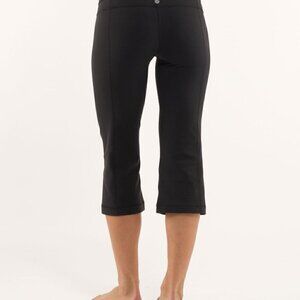 Lululemon Black Groove Hemmed Leggings 25" Inseam Size 4